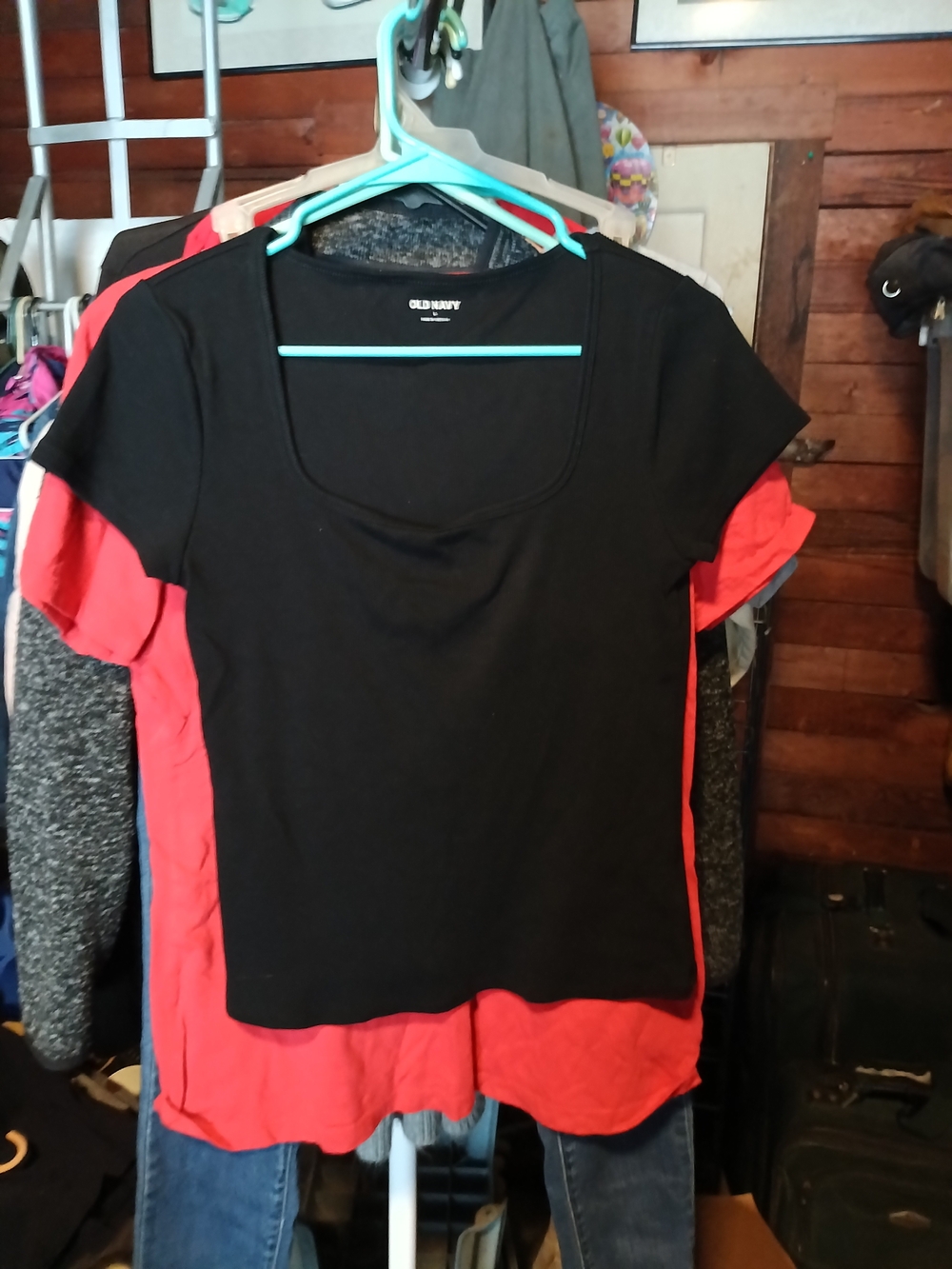 Old Navy Black Short Sleeve Scoop Neck Women's Tee with Red Underlayer